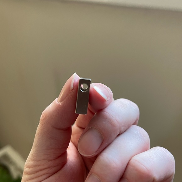 TeNo Aries with Diamond Pendant - Picture 3 of 9